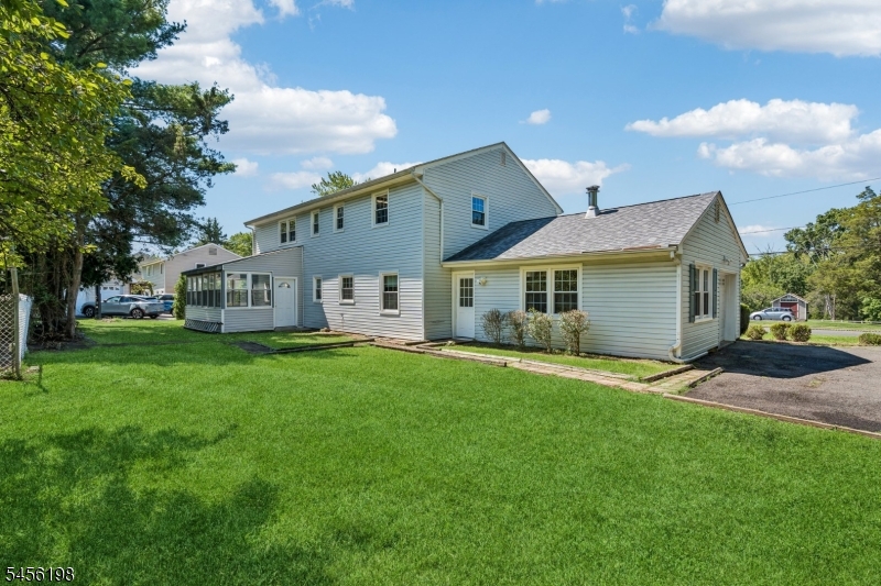 672 Thruway Dr Property Photo 26