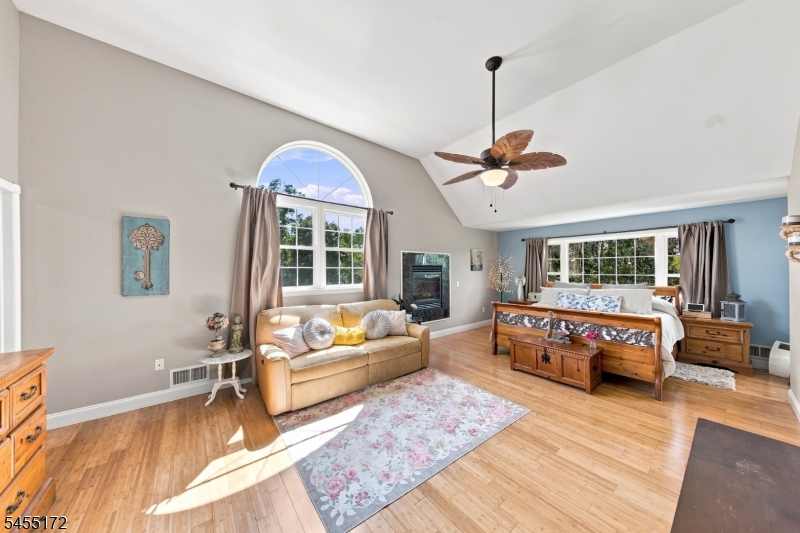 39 Hope Rd Property Photo 15