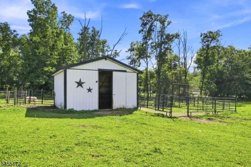 39 Hope Rd Property Photo 40