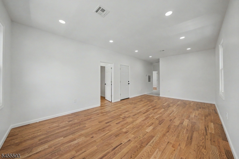 35 Wheeler St Property Photo 22