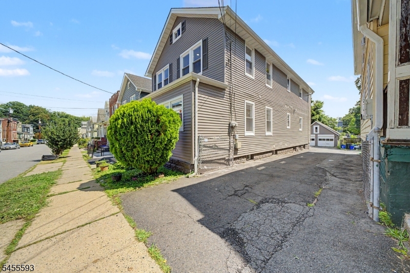 35 Wheeler St Property Photo 44