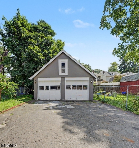 35 Wheeler St Property Photo 46