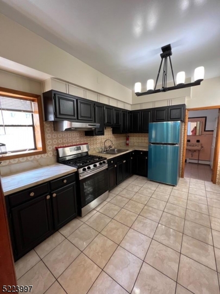 17 Van Buren St 1 Property Photo 2