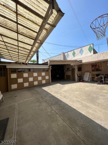 17 Van Buren St 1 Property Photo 14