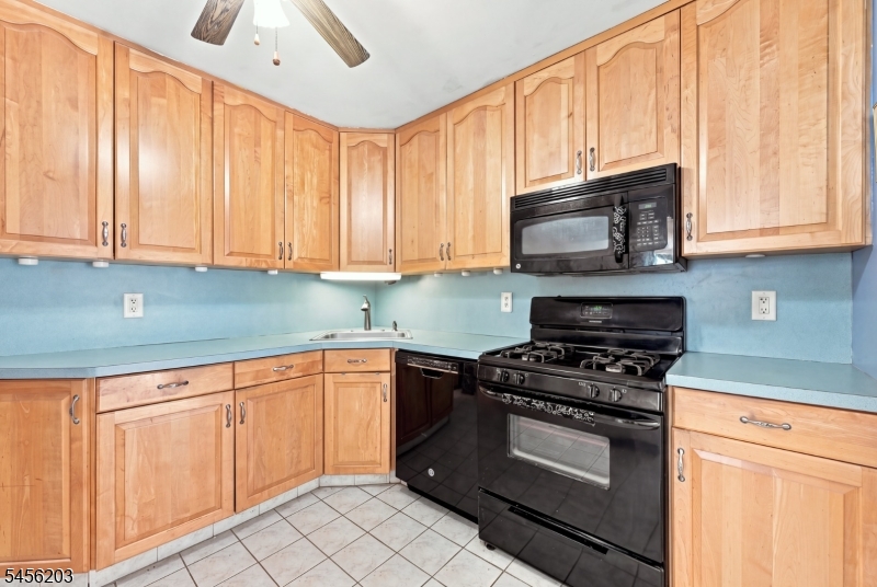 57 Hudson St Property Photo 7