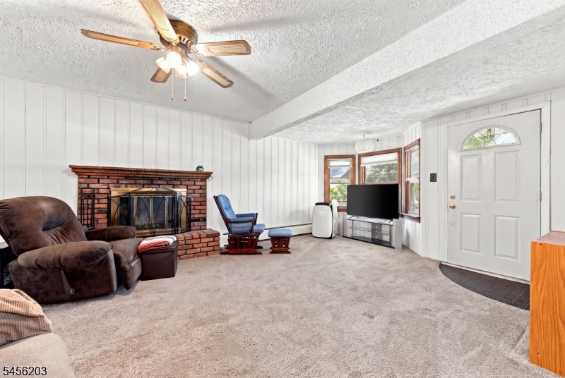 57 Hudson St Property Photo 11