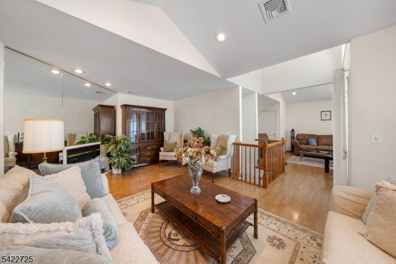 932 Beatrice Pkwy Property Photo 17