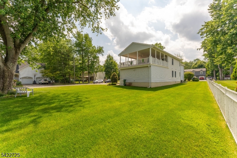 932 Beatrice Pkwy Property Photo 33