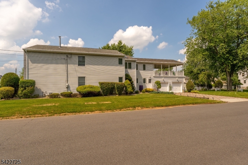 932 Beatrice Pkwy Property Photo 37