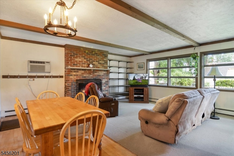 2075 Meadowview Rd Property Photo 12