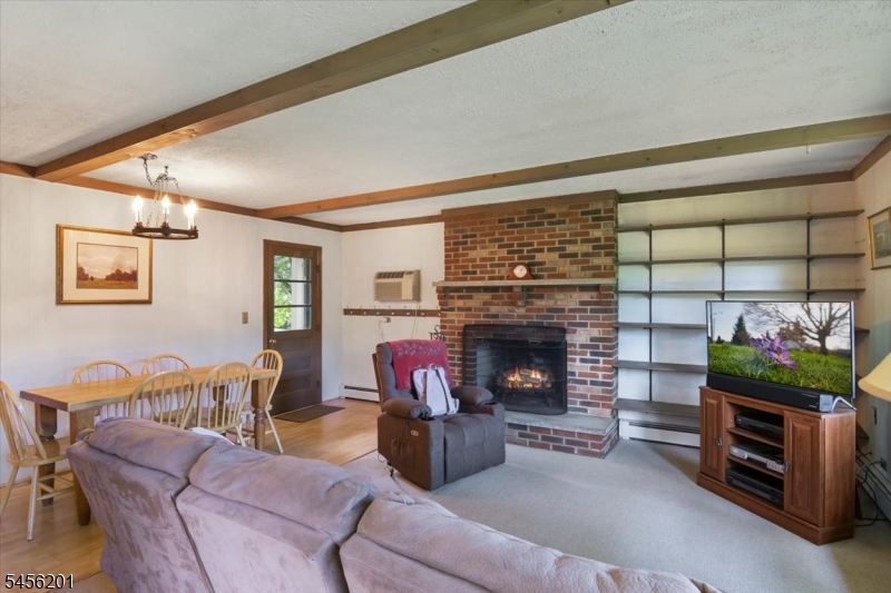 2075 Meadowview Rd Property Photo 14
