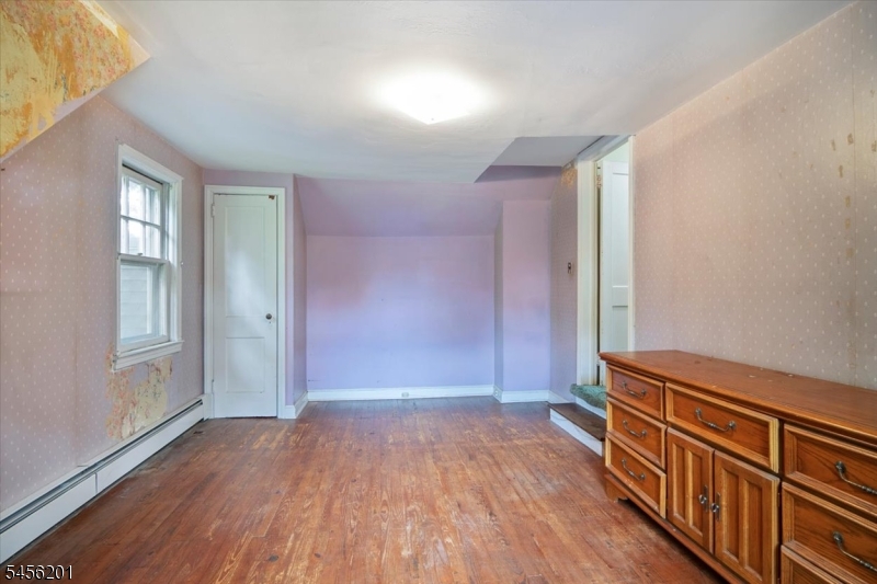 2075 Meadowview Rd Property Photo 18