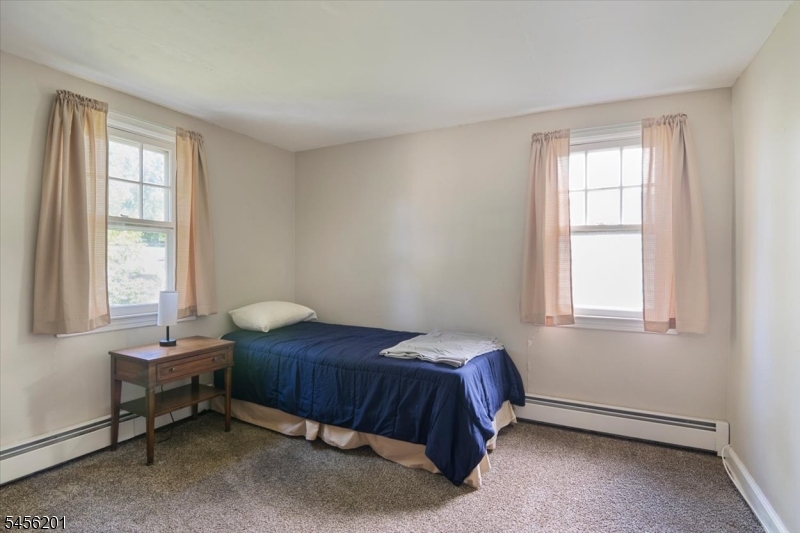 2075 Meadowview Rd Property Photo 20