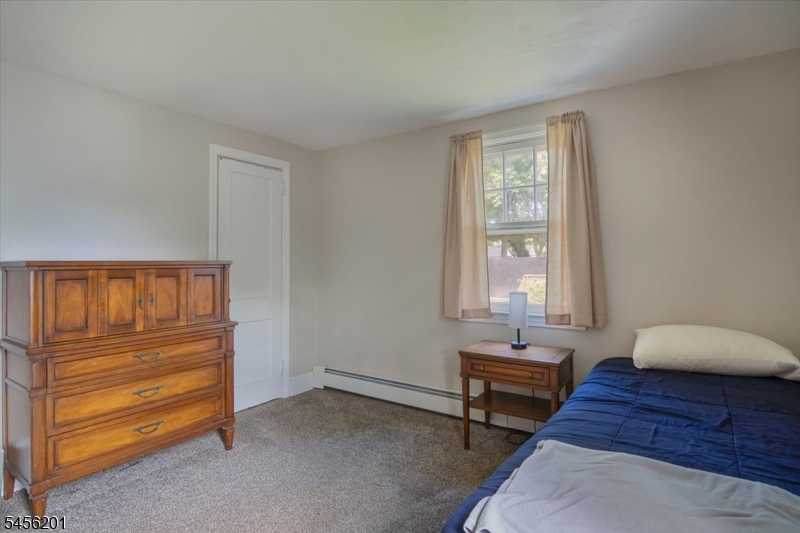 2075 Meadowview Rd Property Photo 21