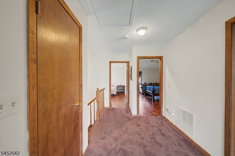 180 Dakota Dr Property Photo 10