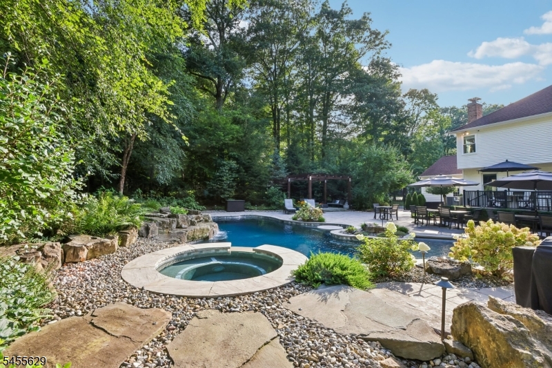 16 Winchester Terrace Property Photo 36