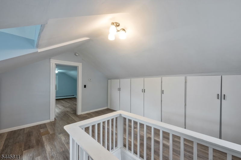 122 Garside Ave Property Photo 11