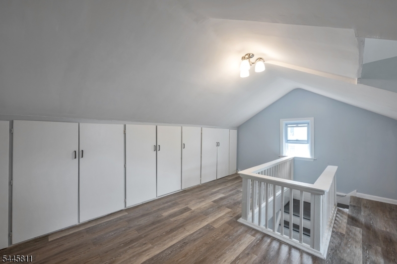 122 Garside Ave Property Photo 14