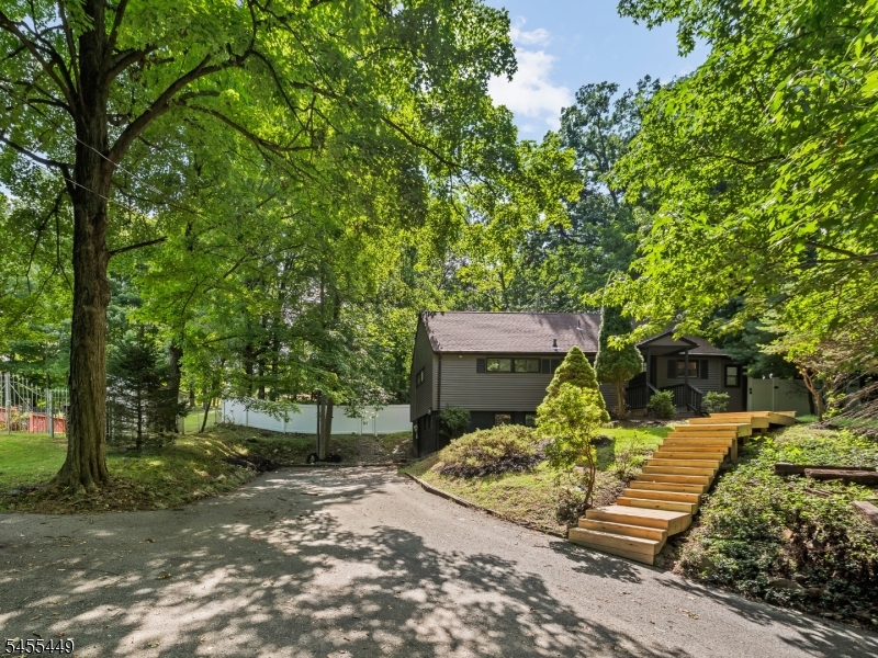 787 Tabor Rd Property Photo 3