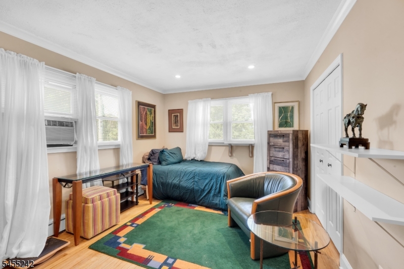20 Edgemere Ave Property Photo 13