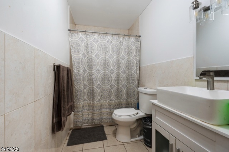 33 Pierce St Property Photo 4