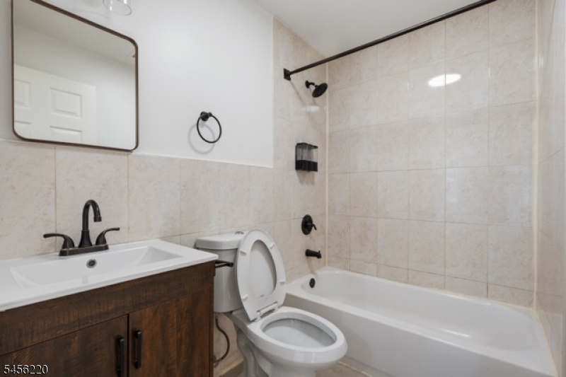 33 Pierce St Property Photo 13
