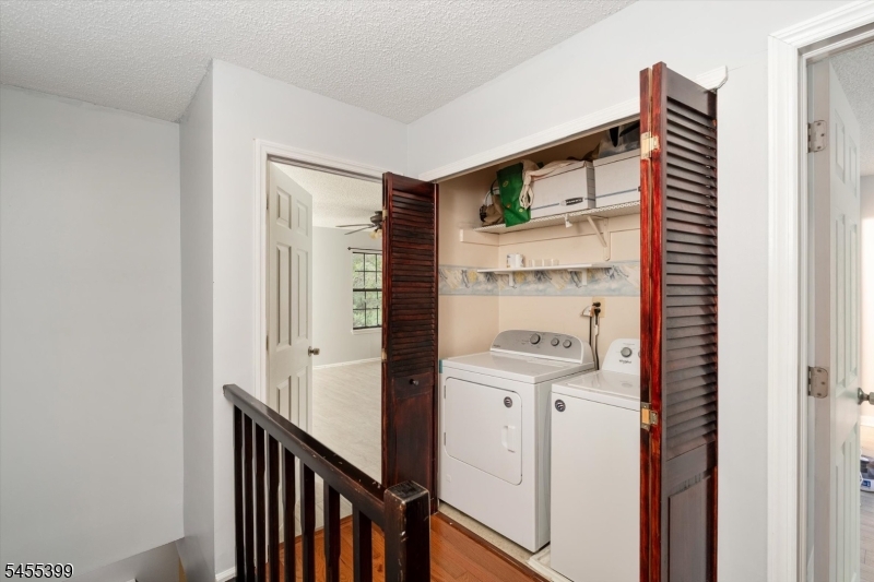 4 Pear Tree Ln Property Photo 24