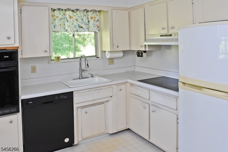 194 Tomahawk Trl Property Photo 6
