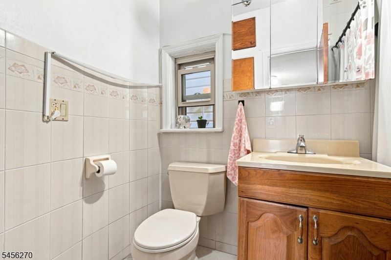 85 Grant St Property Photo 17