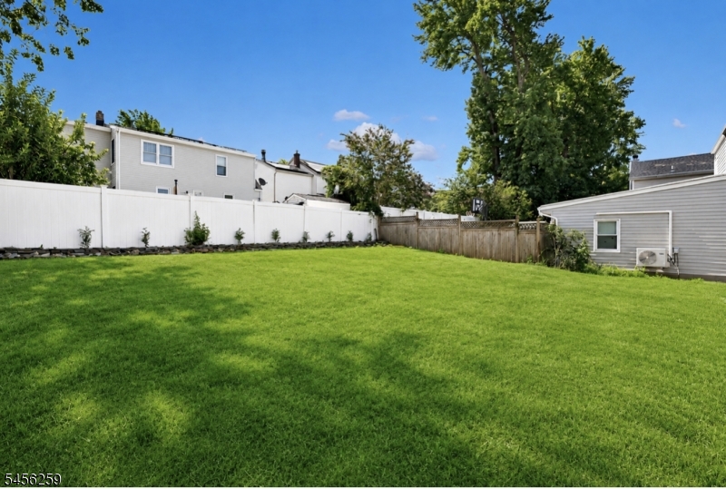 12 Renner Ave Property Photo 37