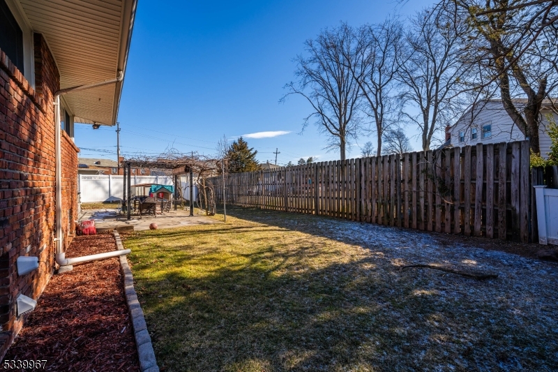1015 Georgian Dr Property Photo 28