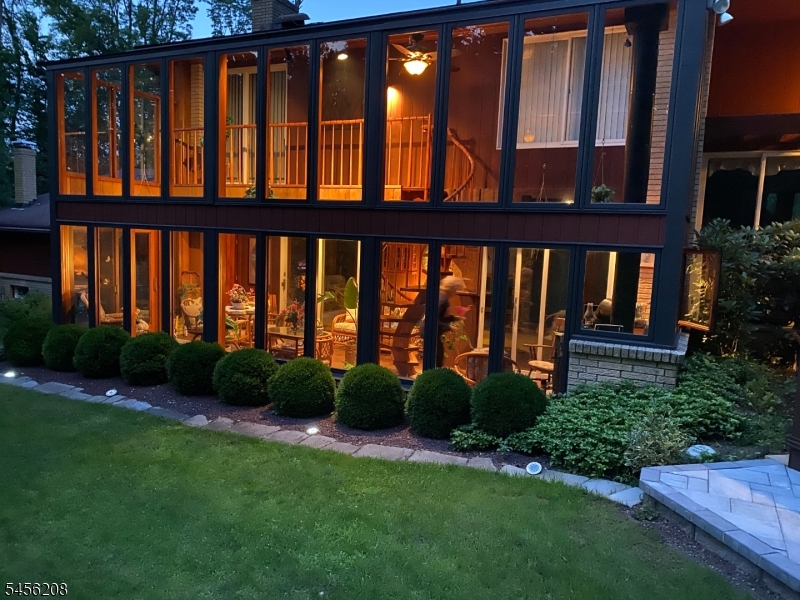 5 Agnes Ln Property Photo 8