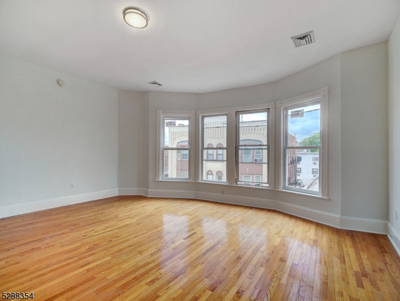 26 Division St 3 Property Photo 5