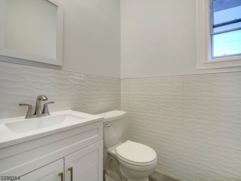26 Division St 3 Property Photo 10