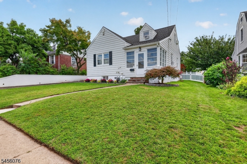 10 Campbell Rd