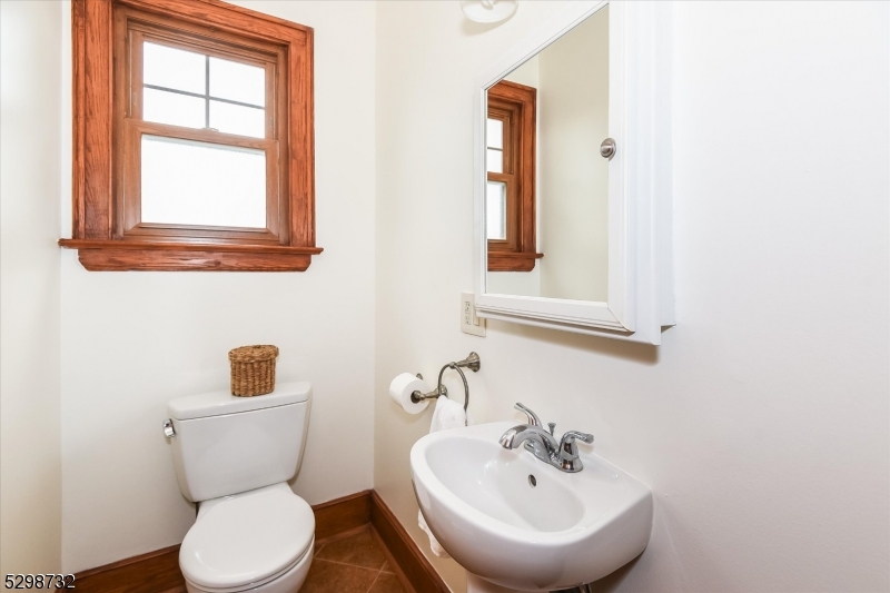 19 Field Rd Property Photo 13