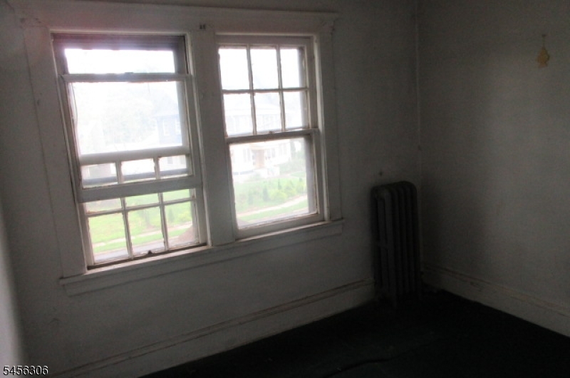 11 Belmont St Property Photo 14