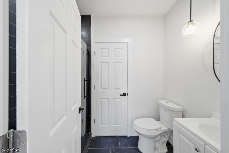 66 Girard Pl Property Photo 10