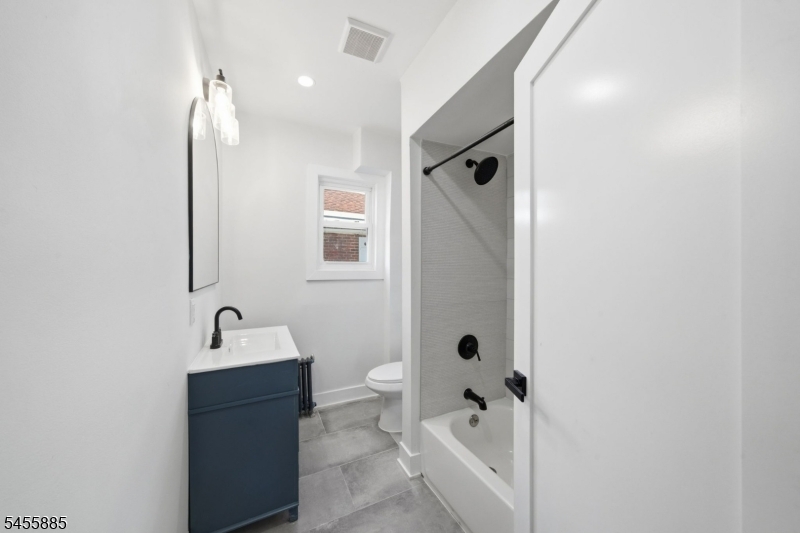 66 Girard Pl Property Photo 16