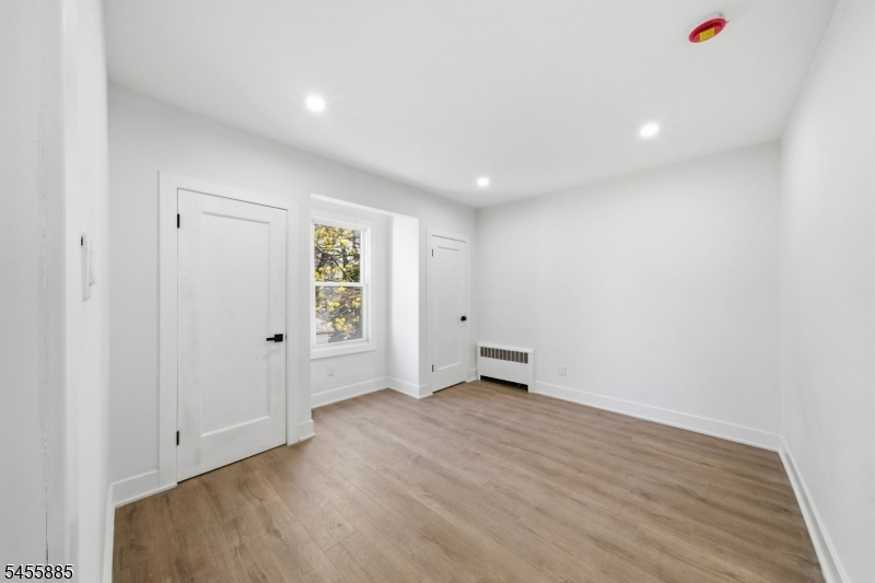 66 Girard Pl Property Photo 21