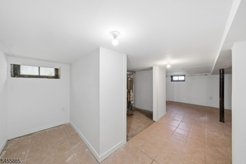 66 Girard Pl Property Photo 28
