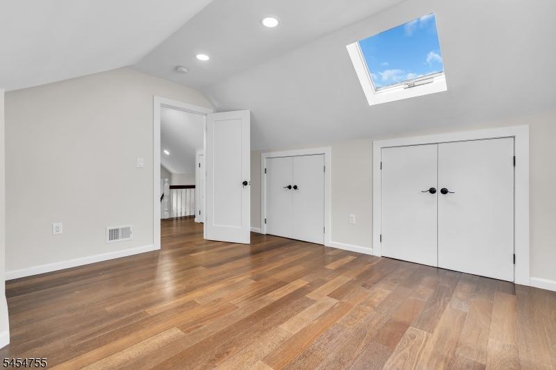 398 Hillside Ave Property Photo 19