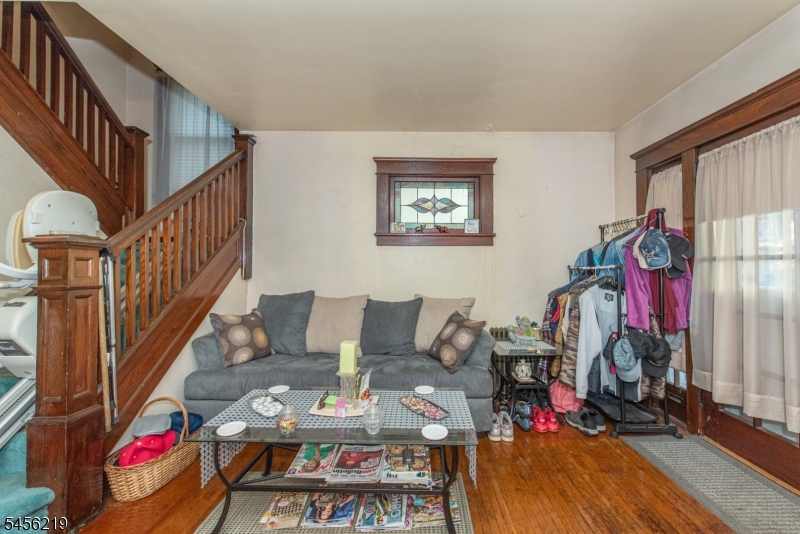 1538 Munn Ave Property Photo 8