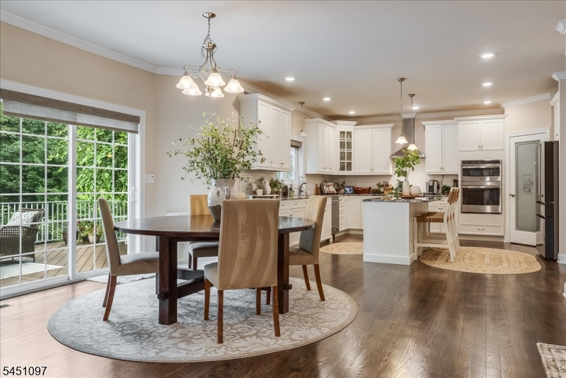 6 Jared Pl Property Photo 10