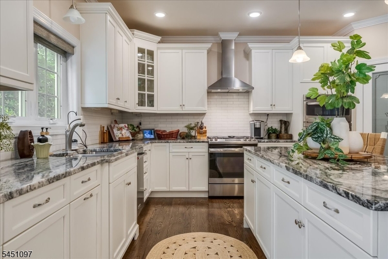 6 Jared Pl Property Photo 13