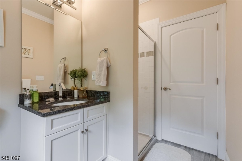 6 Jared Pl Property Photo 16