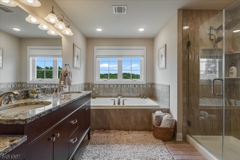 6 Jared Pl Property Photo 20