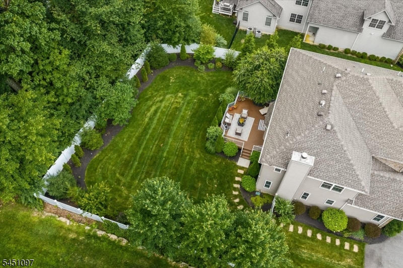 6 Jared Pl Property Photo 32