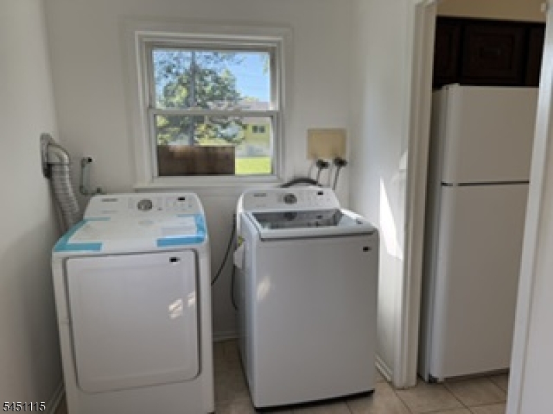 10 Renault Dr Property Photo 7