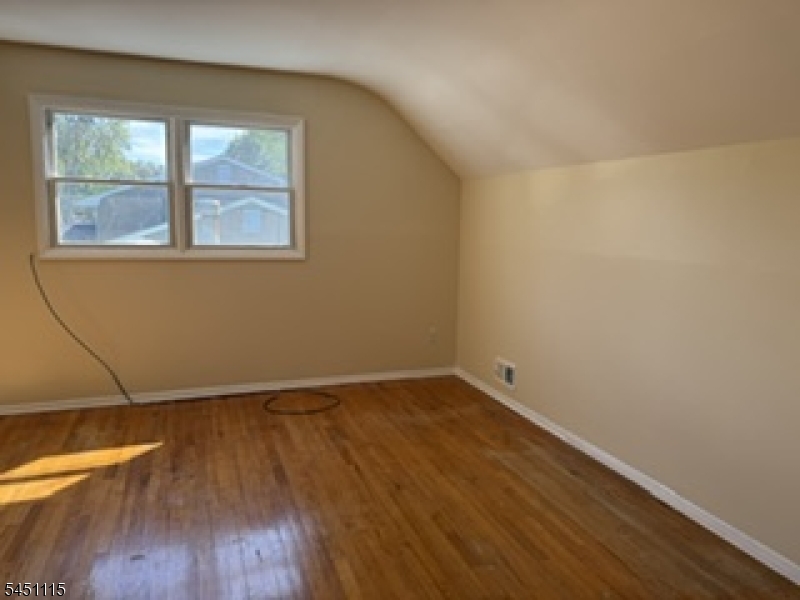 10 Renault Dr Property Photo 12